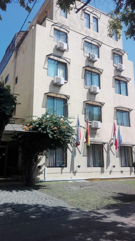 Hotel Maria Angola Santiago Buitenkant foto