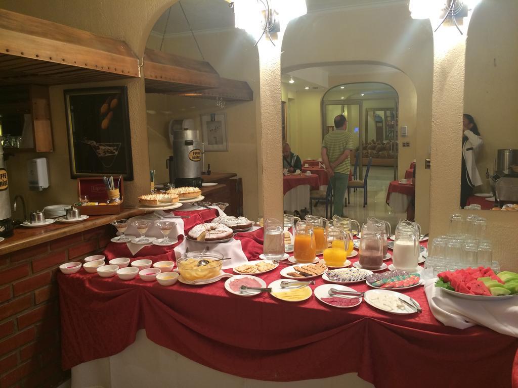 Hotel Maria Angola Santiago Buitenkant foto