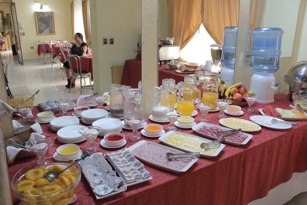 Hotel Maria Angola Santiago Buitenkant foto